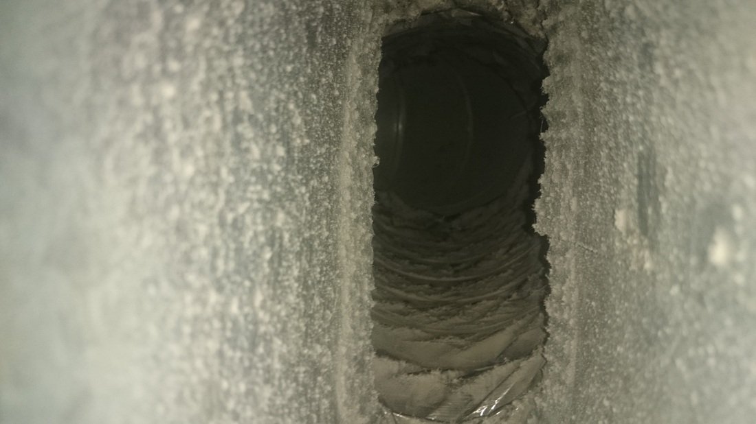 Duct vent before cleaning